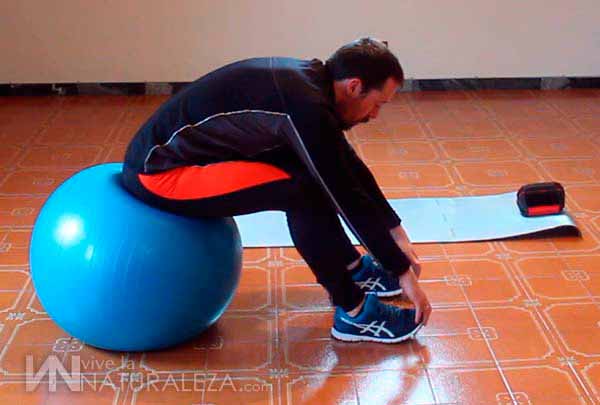 Estiramientos con balon de pilates
